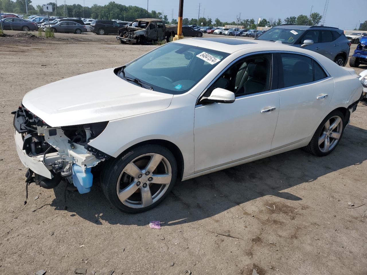 VIN 1G11J5SX1EF117981 2014 CHEVROLET MALIBU no.1