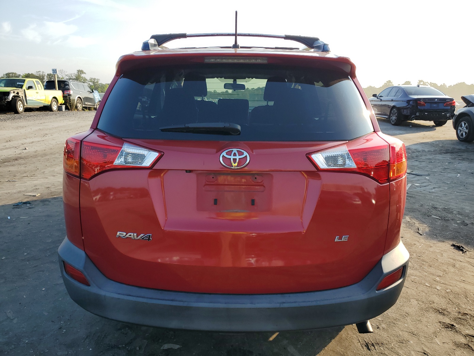 JTMZFREV0EJ006431 2014 Toyota Rav4 Le