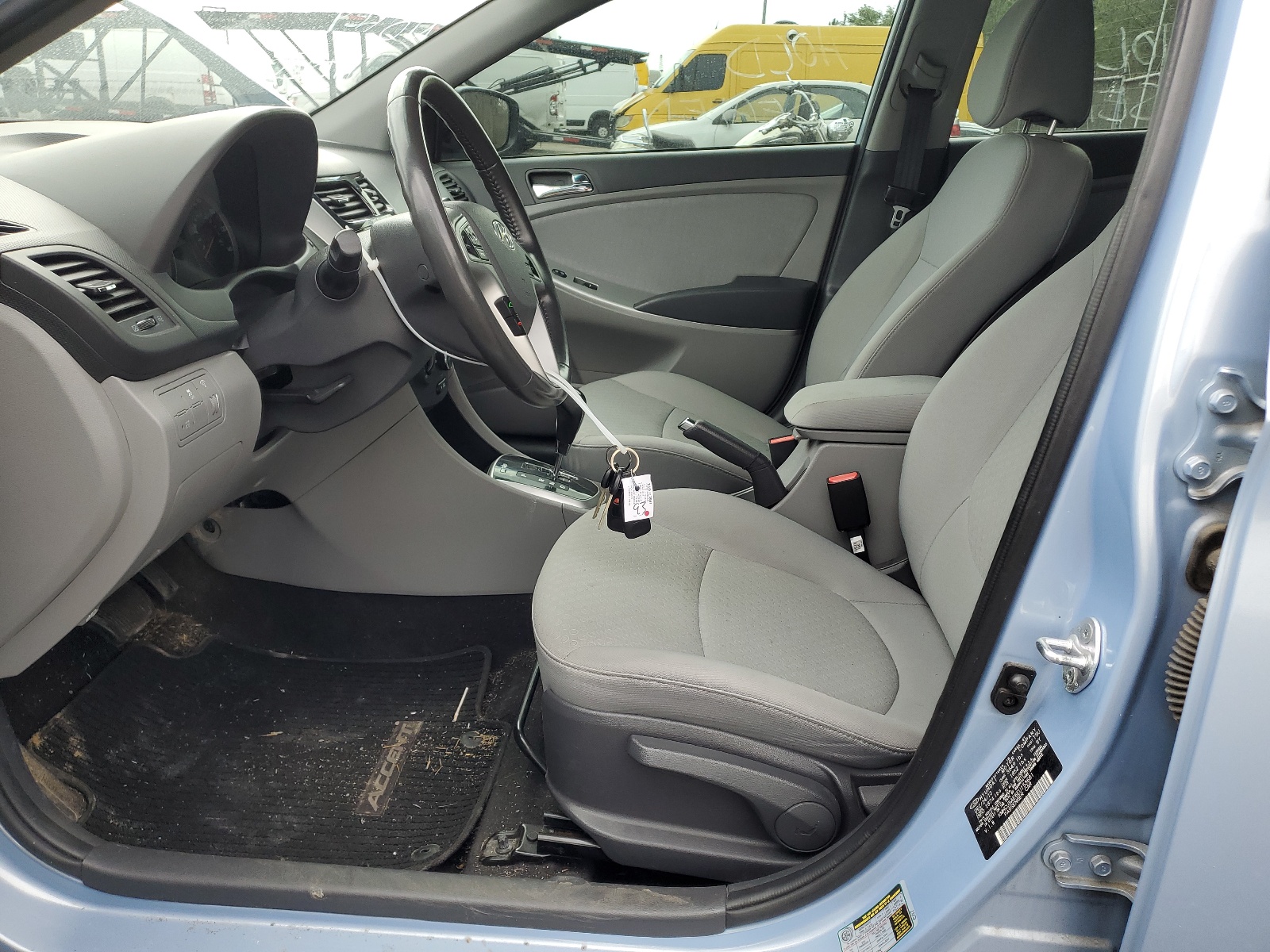 KMHCU5AE6EU153681 2014 Hyundai Accent Gls