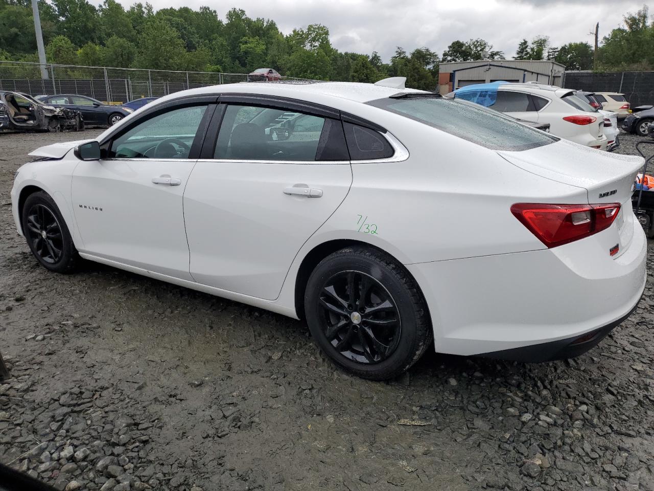 1G1ZD5ST1JF227558 2018 CHEVROLET MALIBU - Image 2