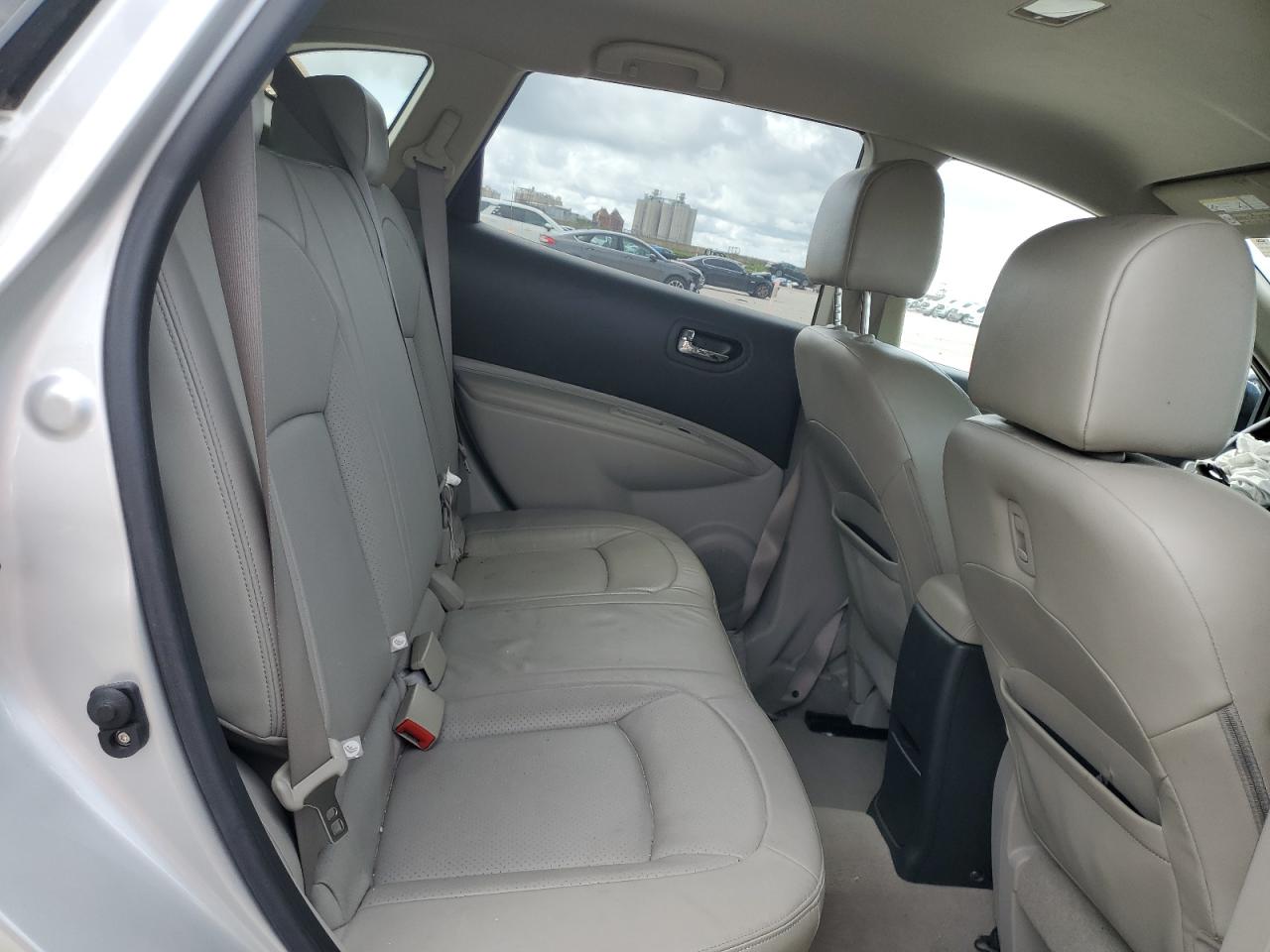 2010 Nissan Rogue S VIN: JN8AS5MT5AW021834 Lot: 63709594