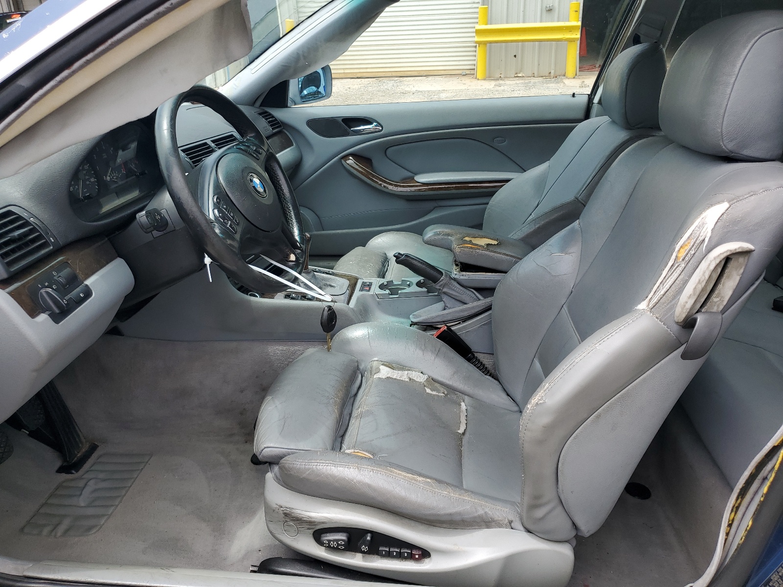 WBABN33451JW48887 2001 BMW 325 Ci