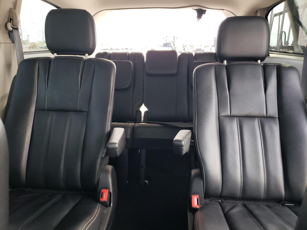 2015 Chrysler Town & Country Touring VIN: 2C4RC1BG6FR695484 Lot: 61927924