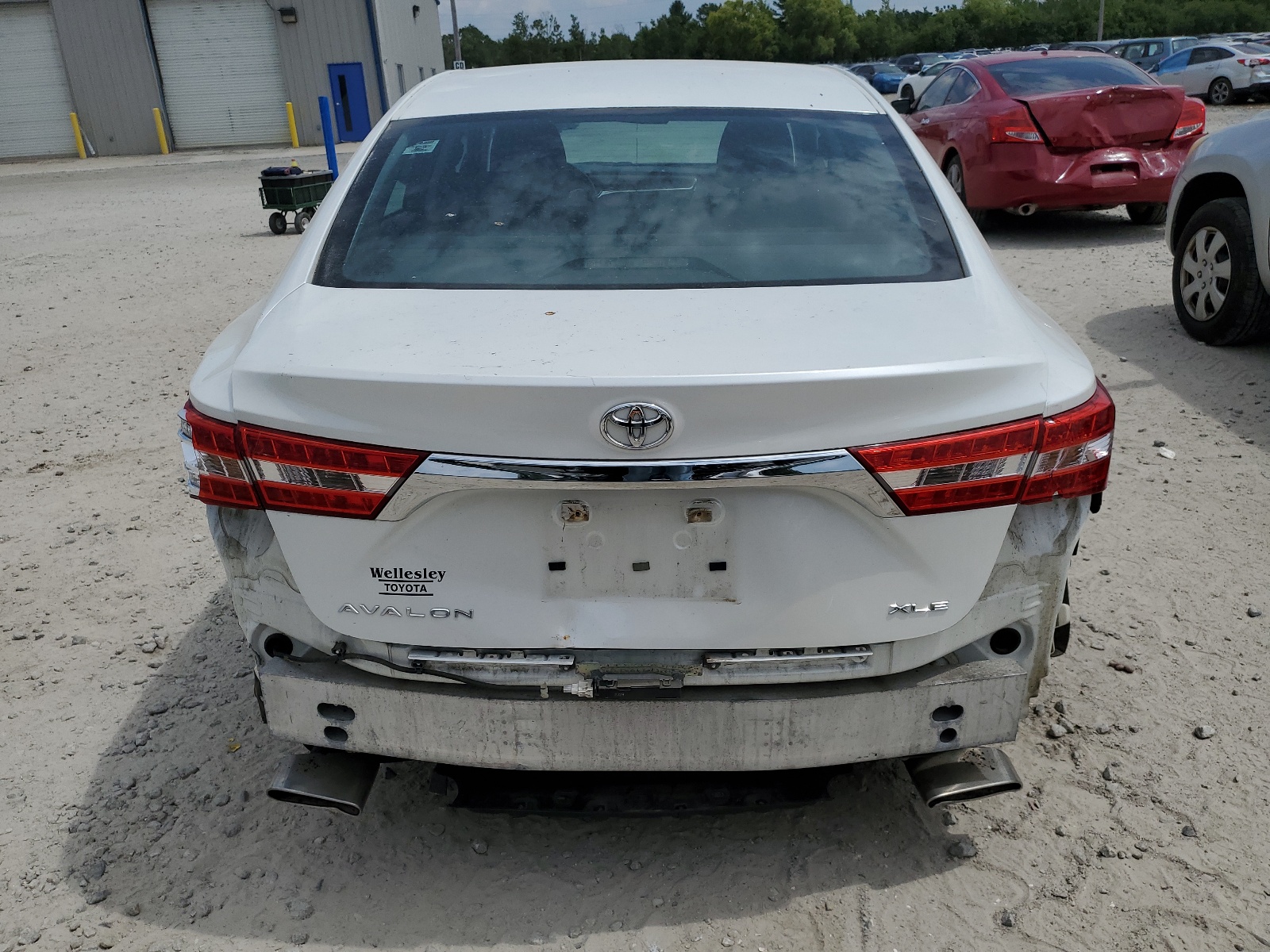 4T1BK1EB2DU015189 2013 Toyota Avalon Base