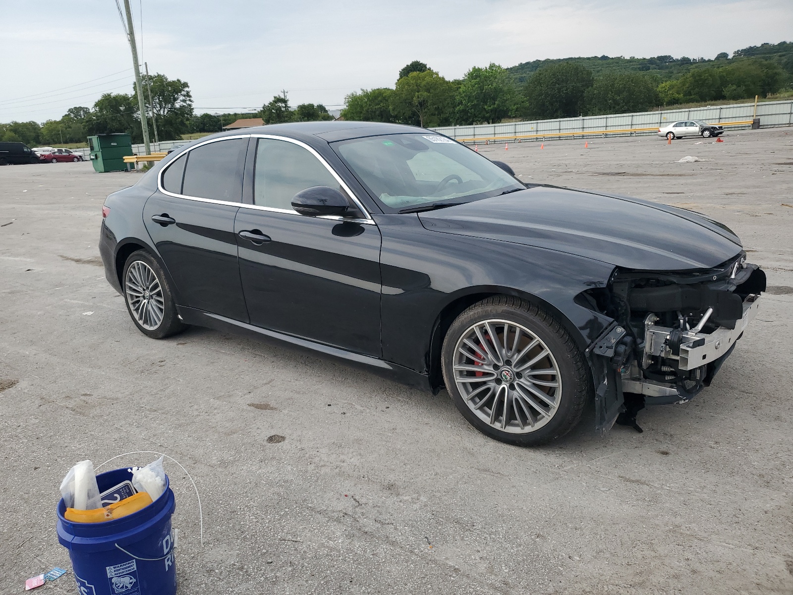 2018 Alfa Romeo Giulia Ti vin: ZARFAECN4J7564437