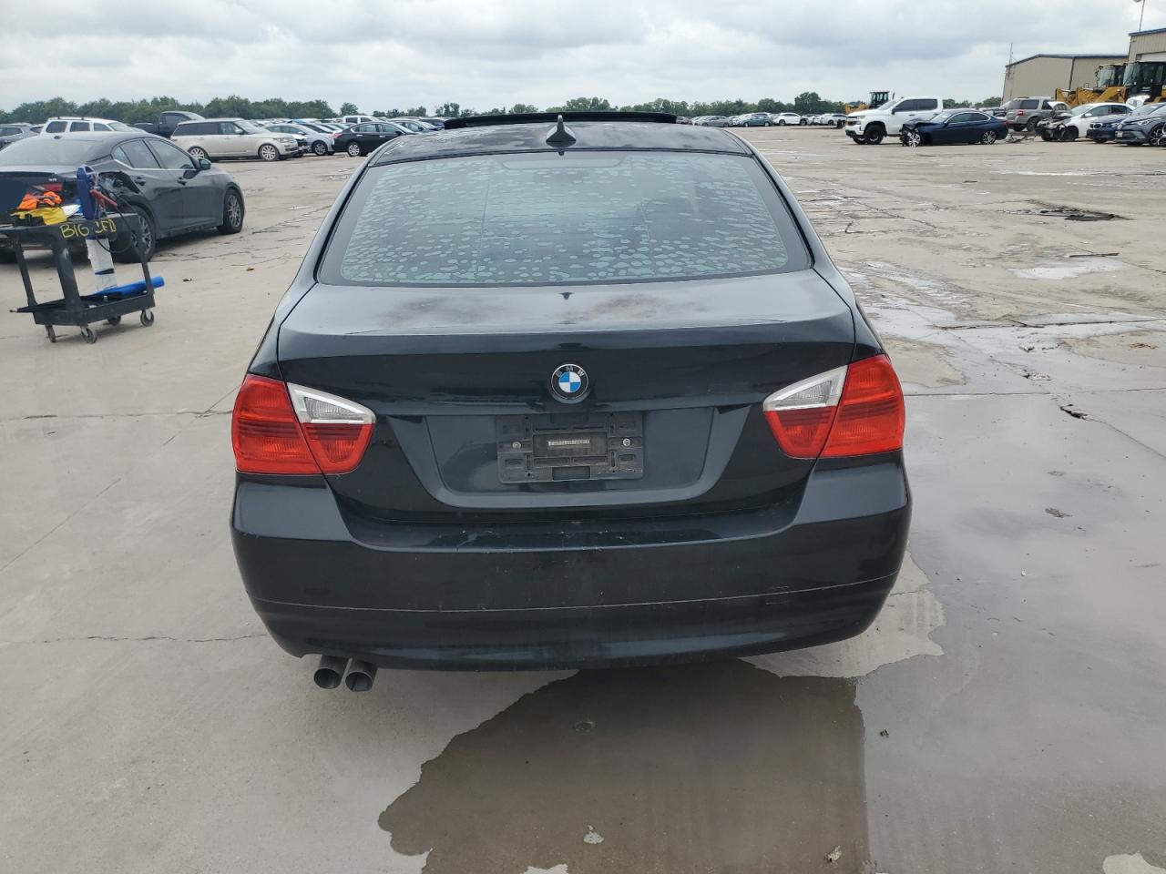 WBAVA33577KX82031 2007 BMW 328 I