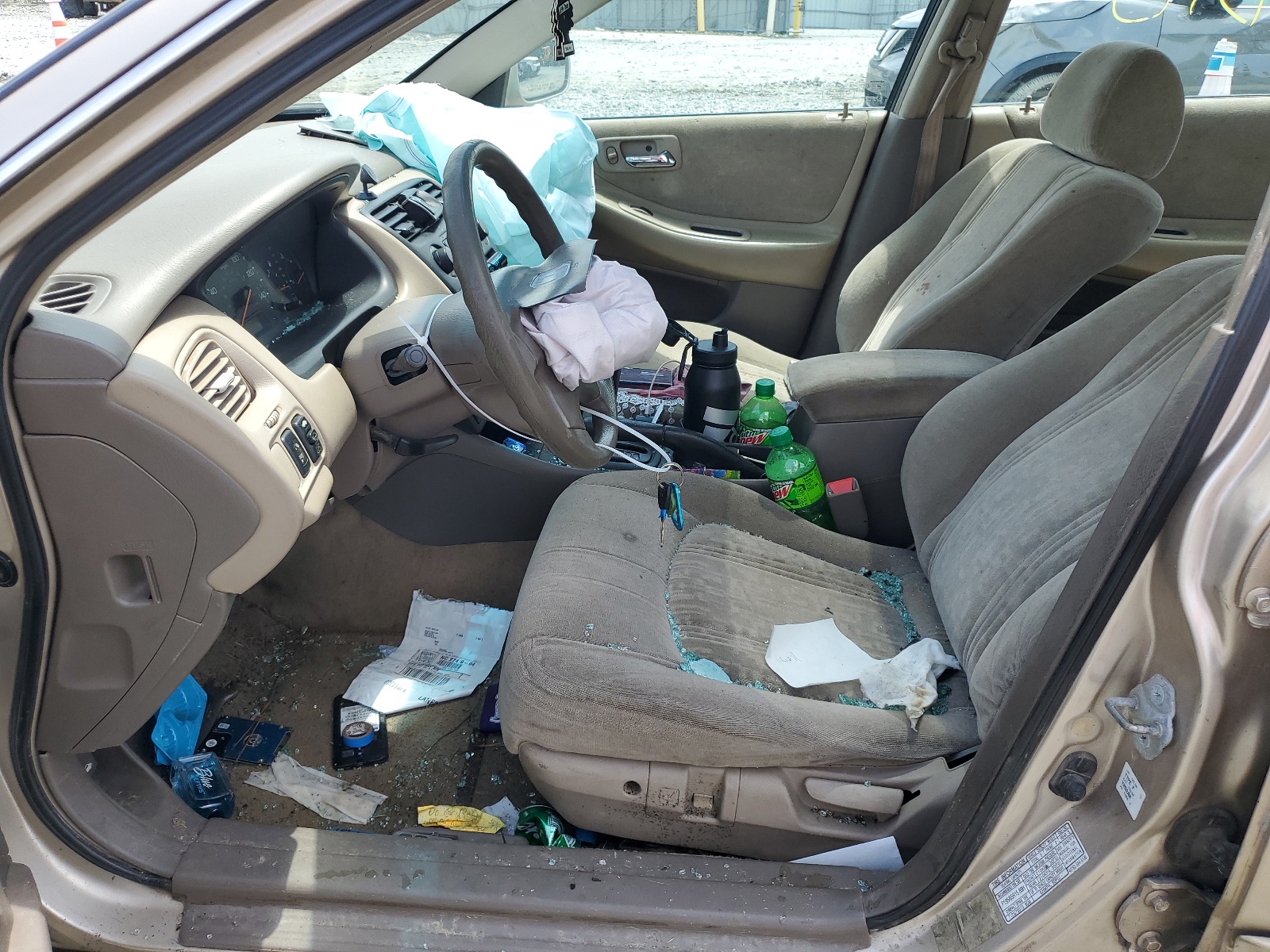 1HGCG5654YA030036 2000 Honda Accord Ex