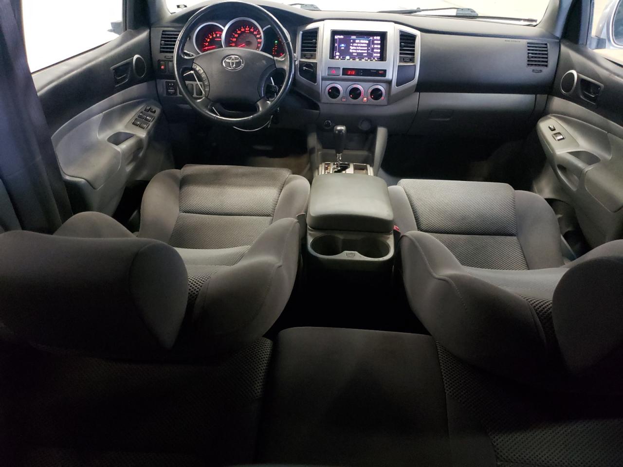 2006 Toyota Tacoma - Image 8