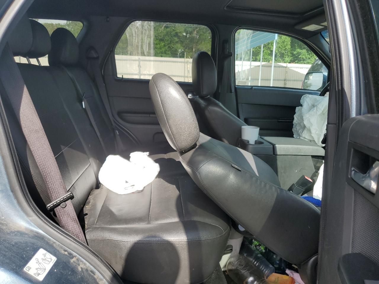 2011 Ford Escape - Image 12