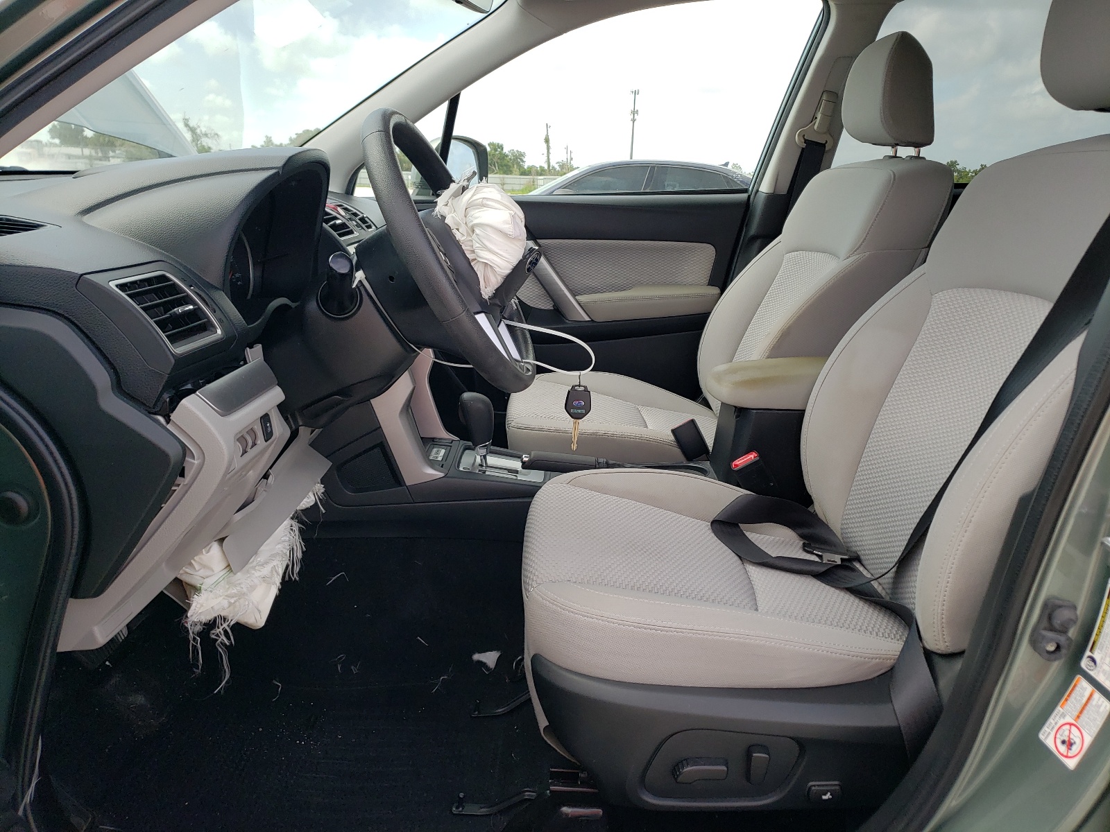 JF2SJAEC2HH400834 2017 Subaru Forester 2.5I Premium