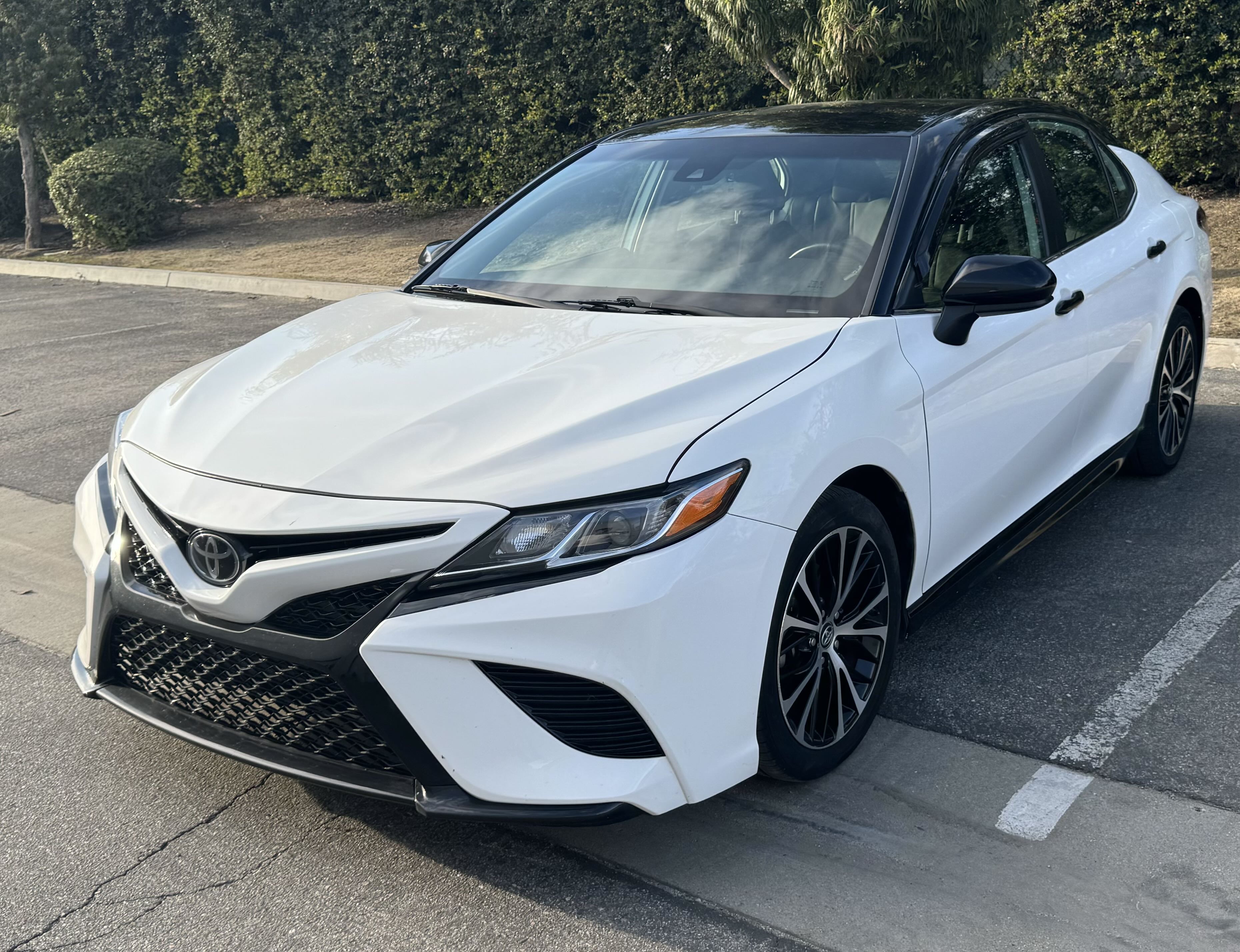 2019 Toyota Camry L vin: 4T1B11HK8KU820299