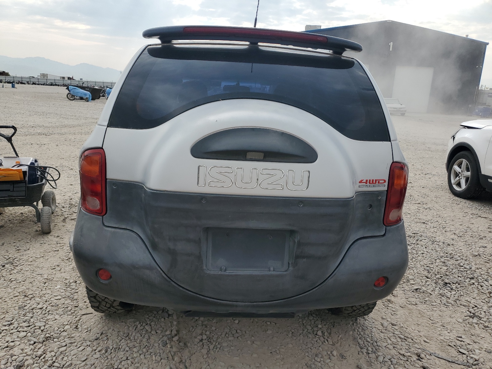 JACCN57X1X7990624 1999 Isuzu Vehicross