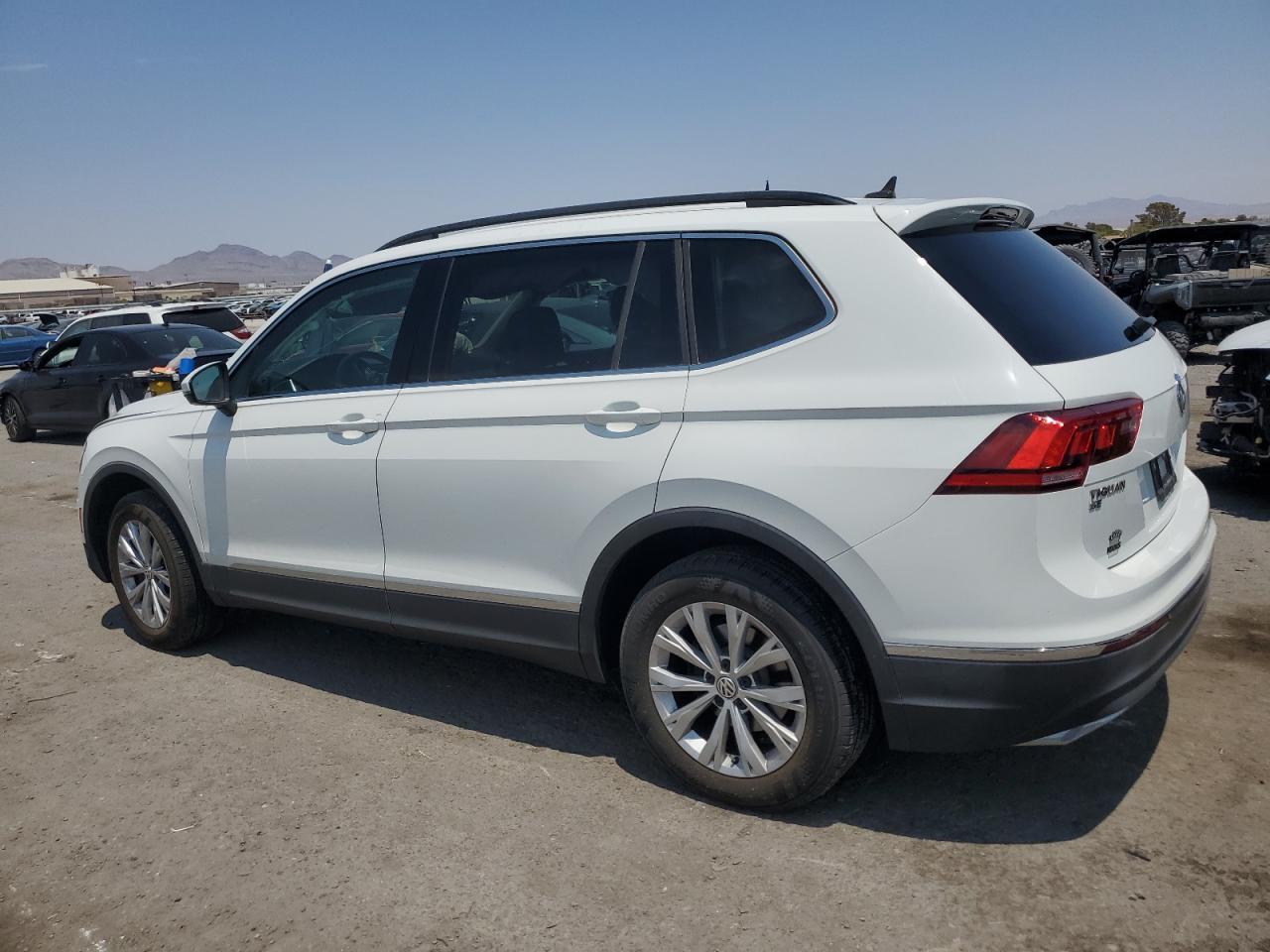 VIN 3VV2B7AX6JM122899 2018 VOLKSWAGEN TIGUAN no.2