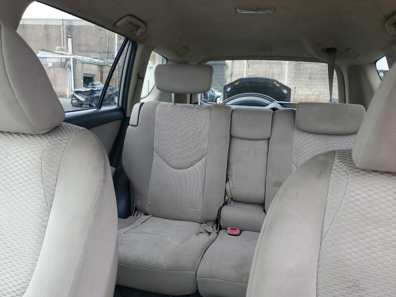 2008 Toyota Rav4 Limited VIN: JTMBD31V886070623 Lot: 63027204