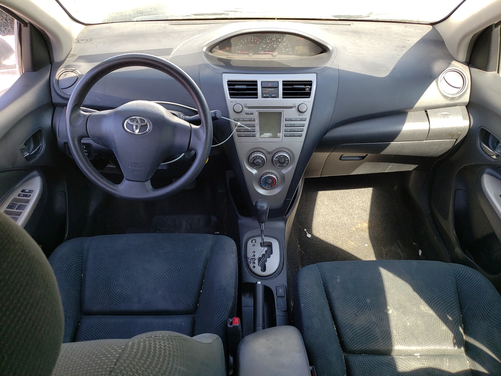 JTDBT4K3XA1363478 2010 Toyota Yaris