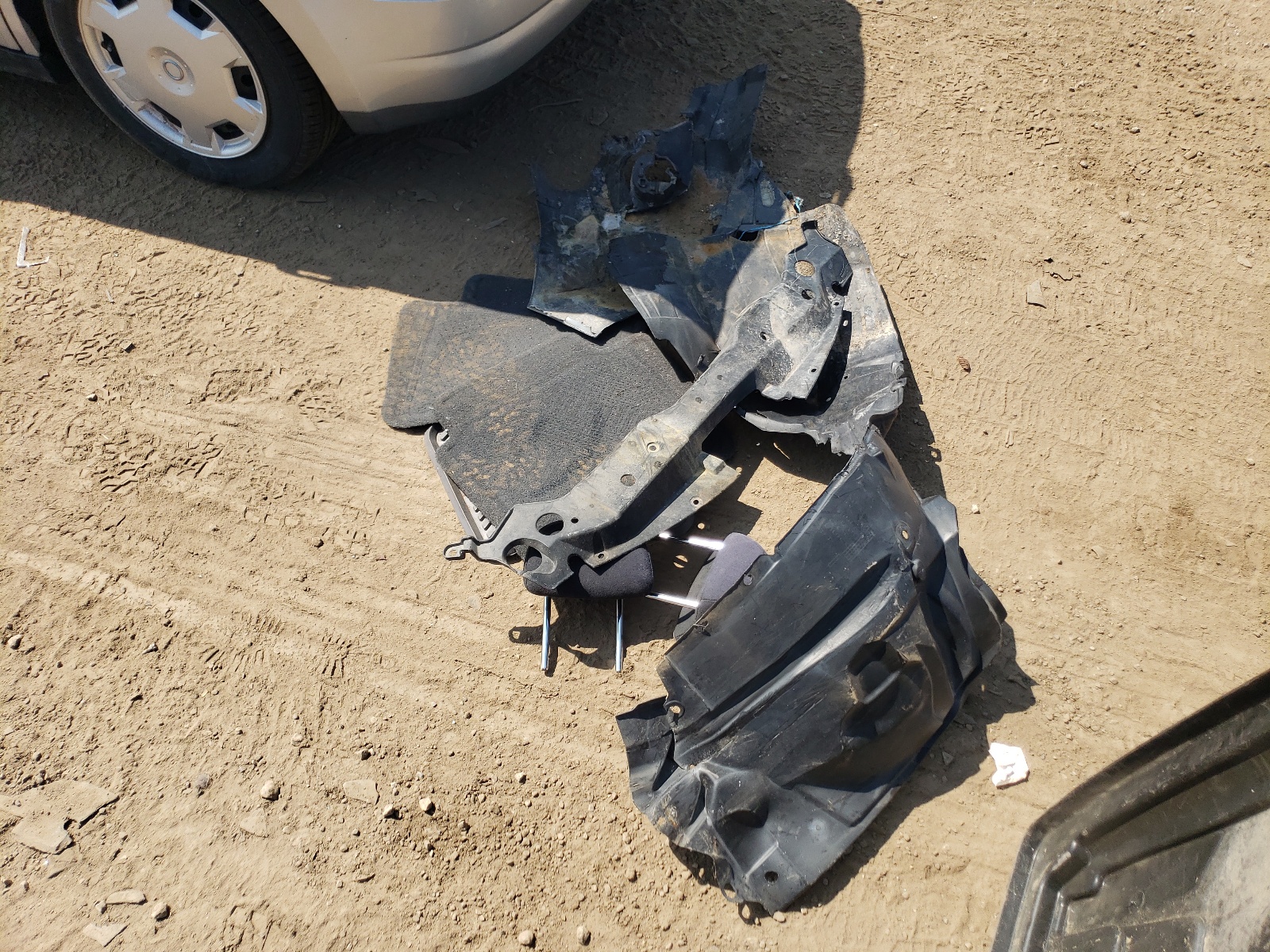 3N1BC13E37L352079 2007 Nissan Versa S