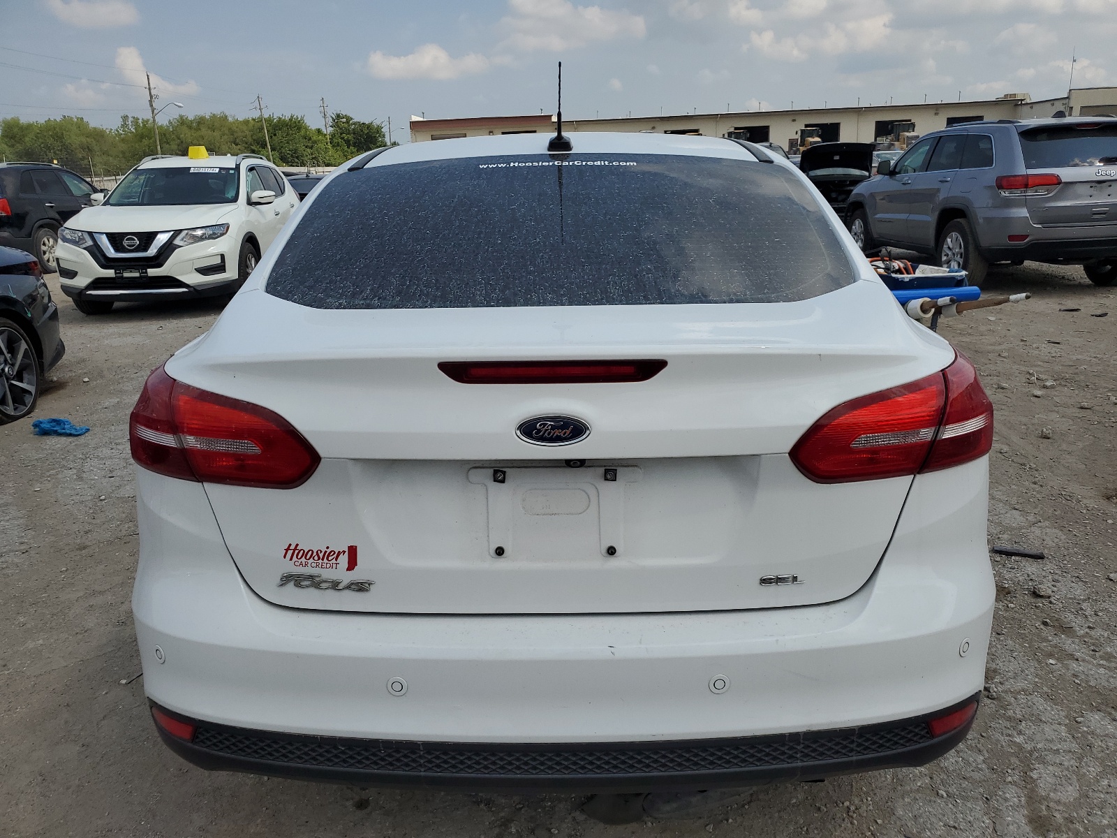 2017 Ford Focus Sel vin: 1FADP3H23HL243838