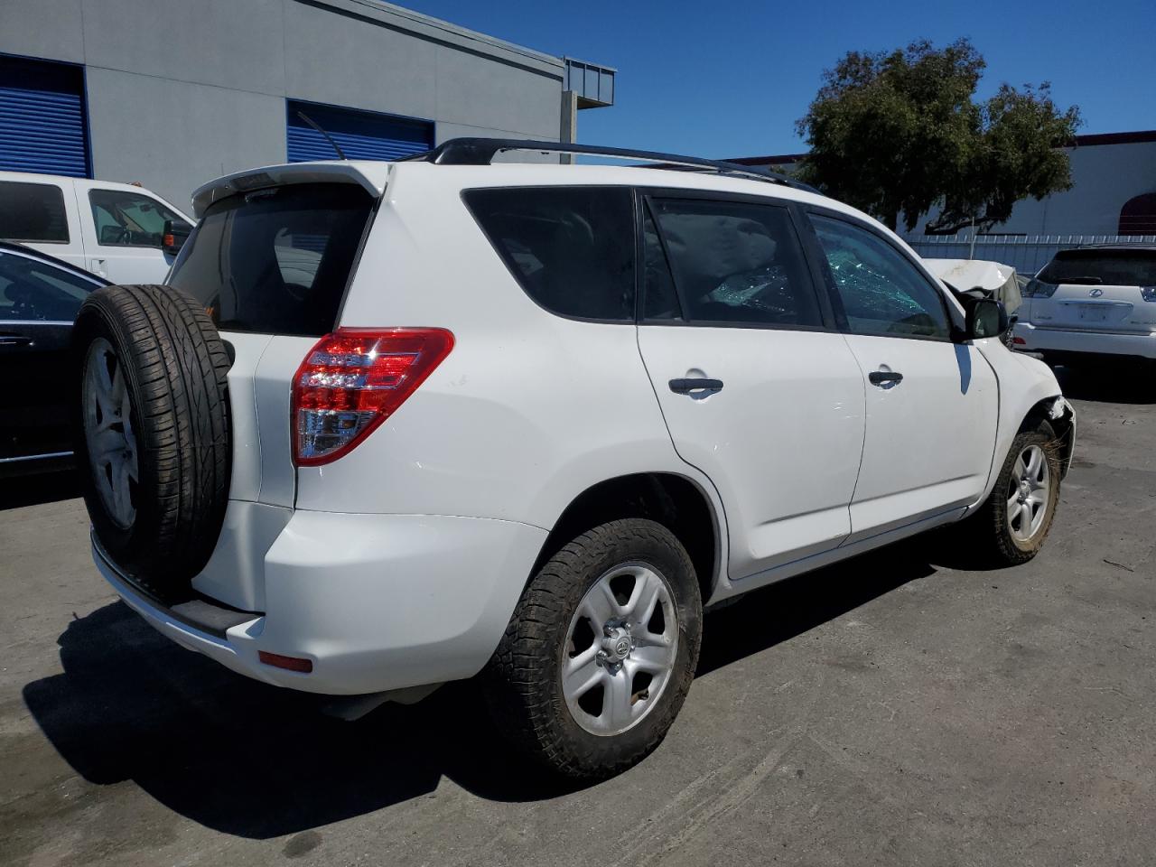 2010 Toyota RAV 4 - Image 3