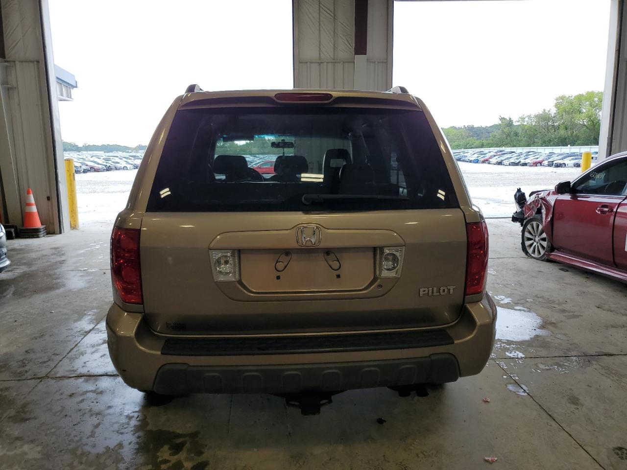 2004 Honda Pilot Exl VIN: 2HKYF18784H587159 Lot: 63094854
