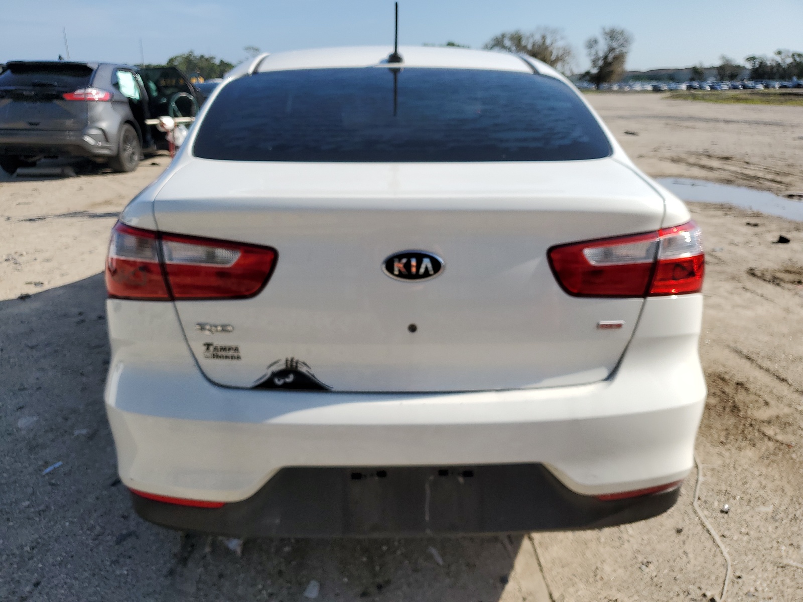 KNADM4A35H6119142 2017 Kia Rio Lx