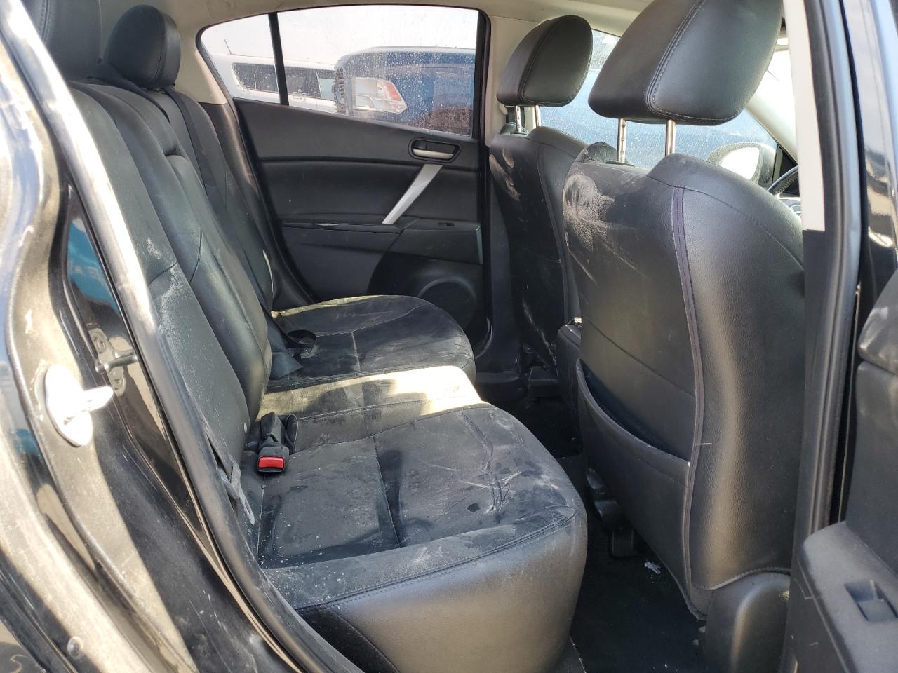 2010 Mazda 3 S VIN: JM1BL1S69A1152927 Lot: 62865474