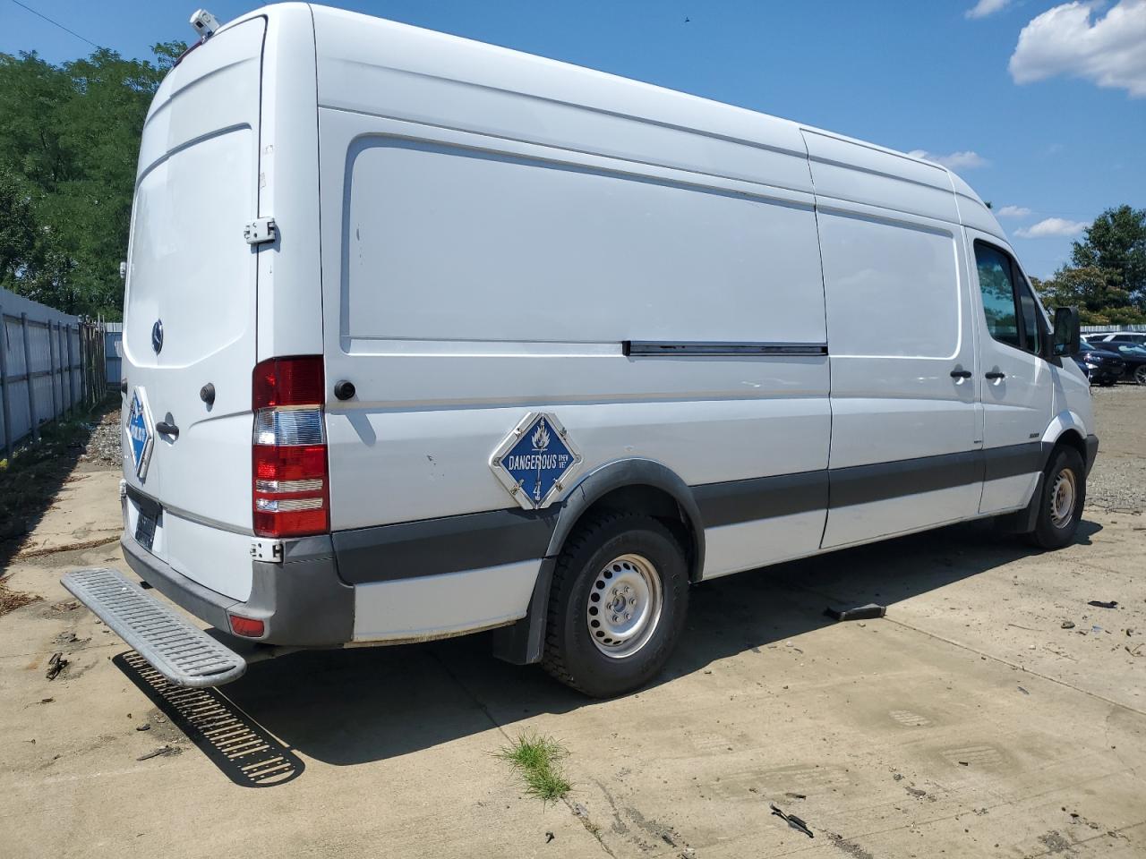 2011 Mercedes-Benz Sprinter 2500 VIN: WD3PE8CB6B5572167 Lot: 62076654