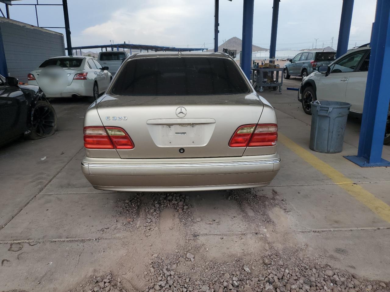 2002 Mercedes-Benz E 320 VIN: WDBJF65J32B487319 Lot: 64973574