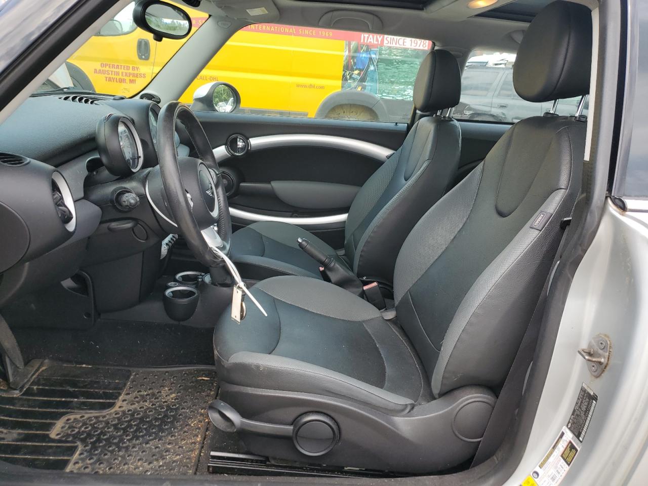 2010 Mini Cooper VIN: WMWMF3C59ATZ26595 Lot: 64814874