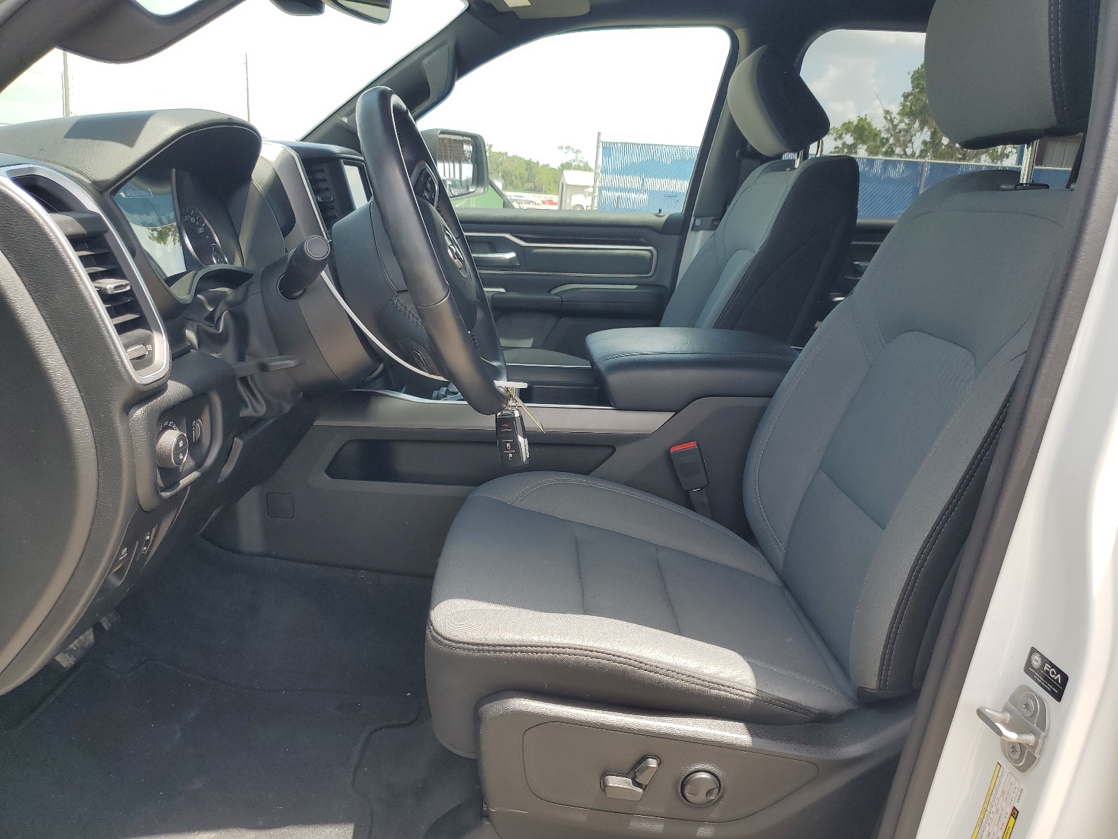 1C6RREFT3NN254329 2022 Ram 1500 Big Horn/Lone Star