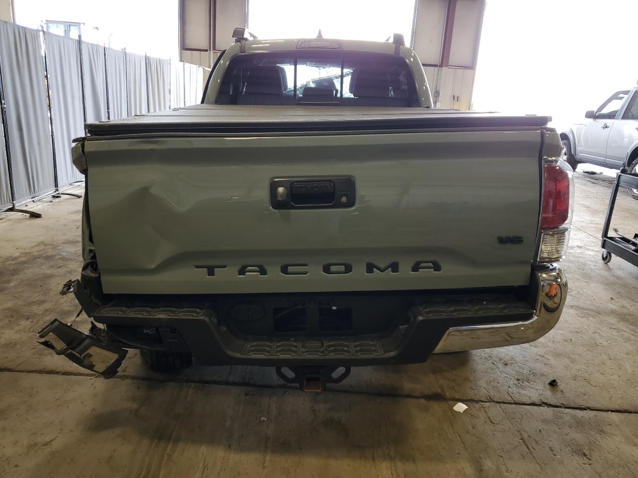 3TYDZ5BN9PT033023 2023 Toyota Tacoma Double Cab