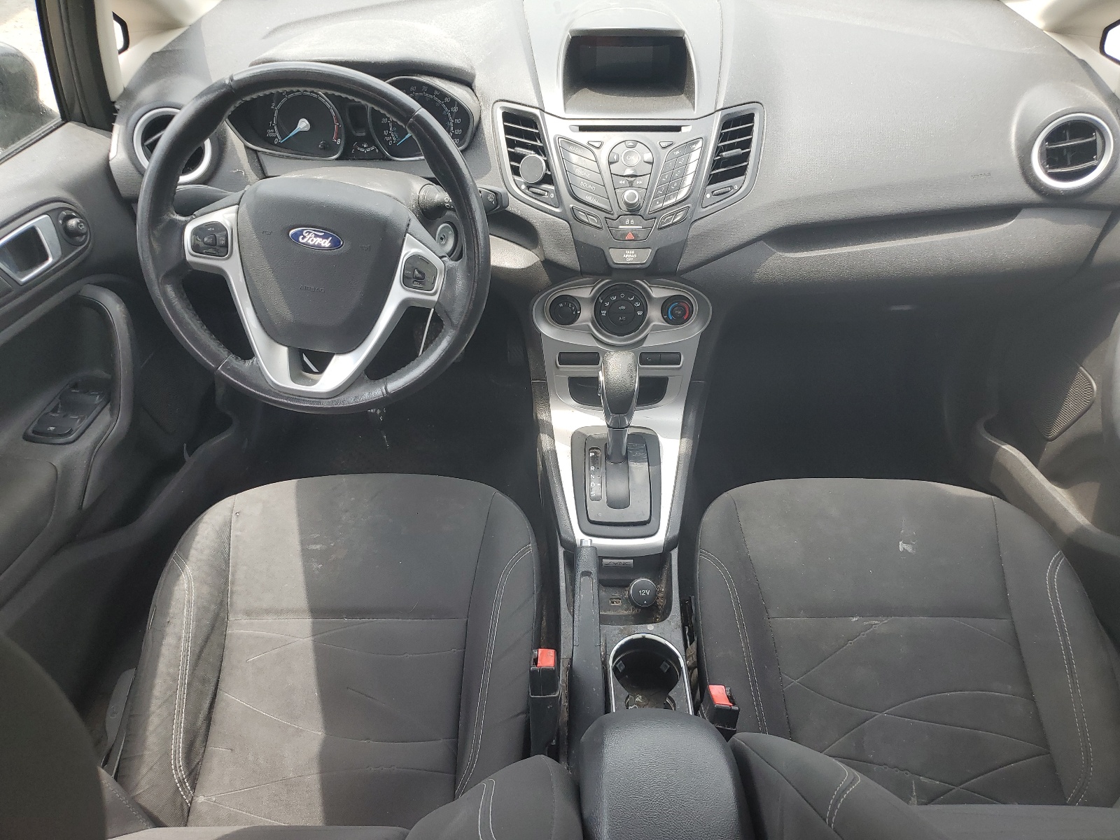 3FADP4BJ3FM216060 2015 Ford Fiesta Se