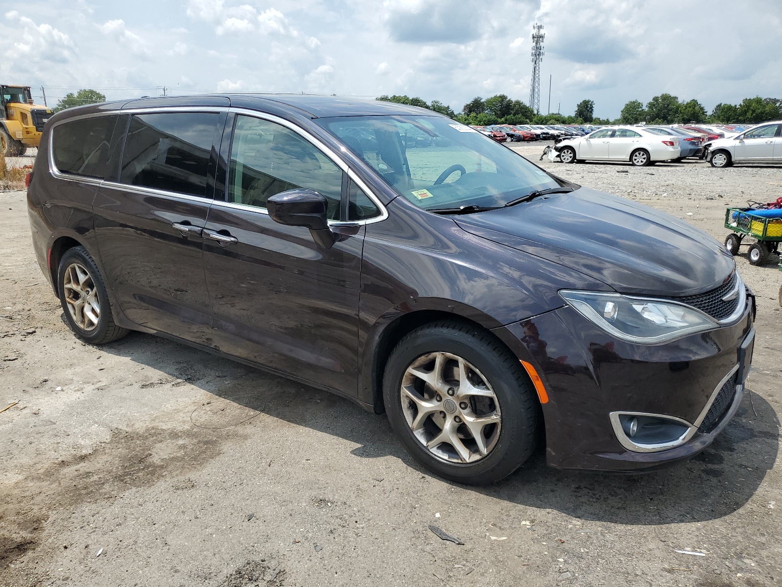 2018 Chrysler Pacifica Touring Plus vin: 2C4RC1FG5JR108615