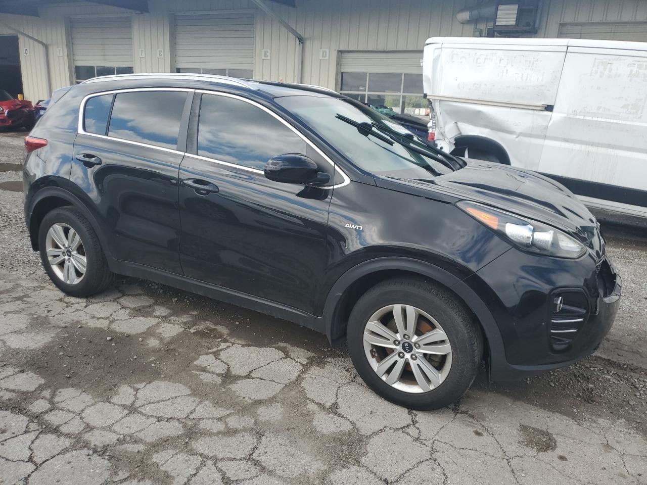 KNDPMCAC1H7273058 2017 Kia Sportage Lx