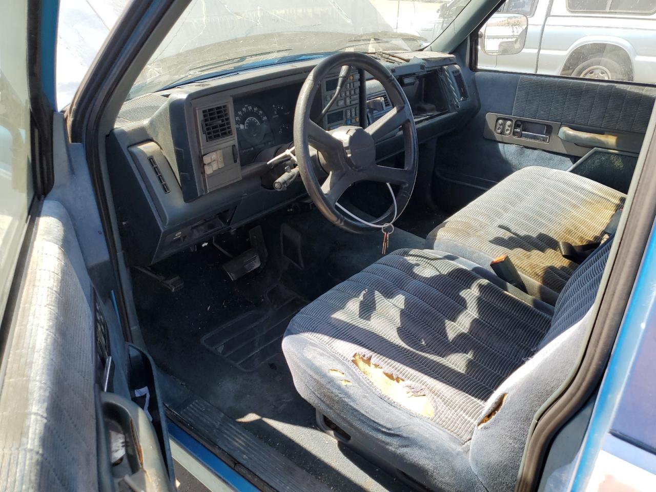 1991 Chevrolet Gmt-400 C1500 VIN: 2GCEC19KXM1226855 Lot: 63320324