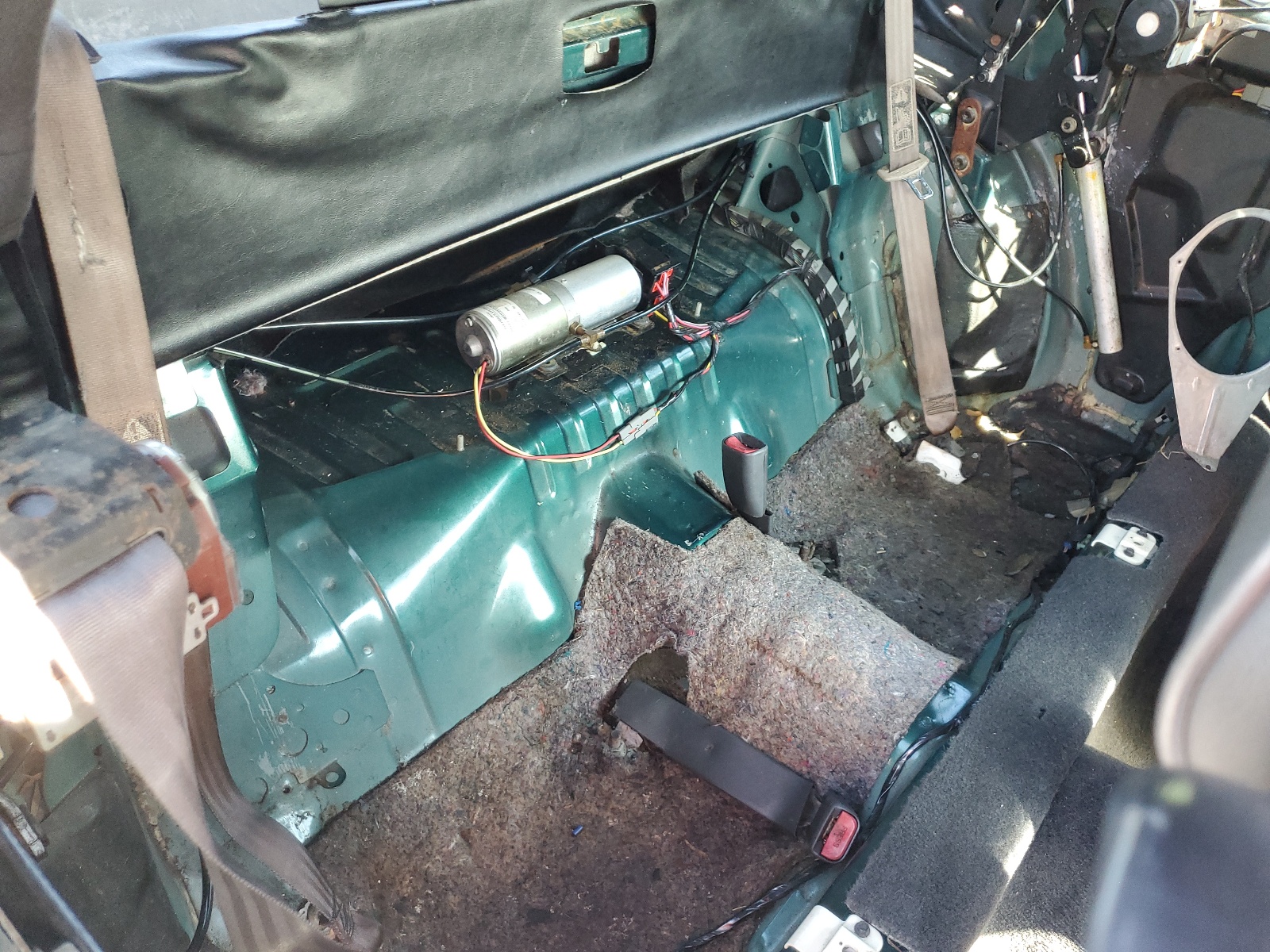 1FAFP444XYF165739 2000 Ford Mustang