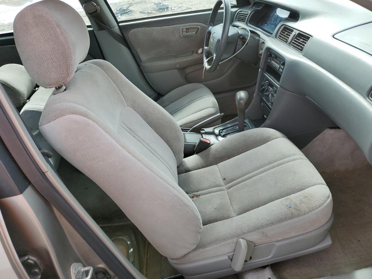 1999 Toyota Camry Ce VIN: 4T1BG22K8XU538863 Lot: 65370294