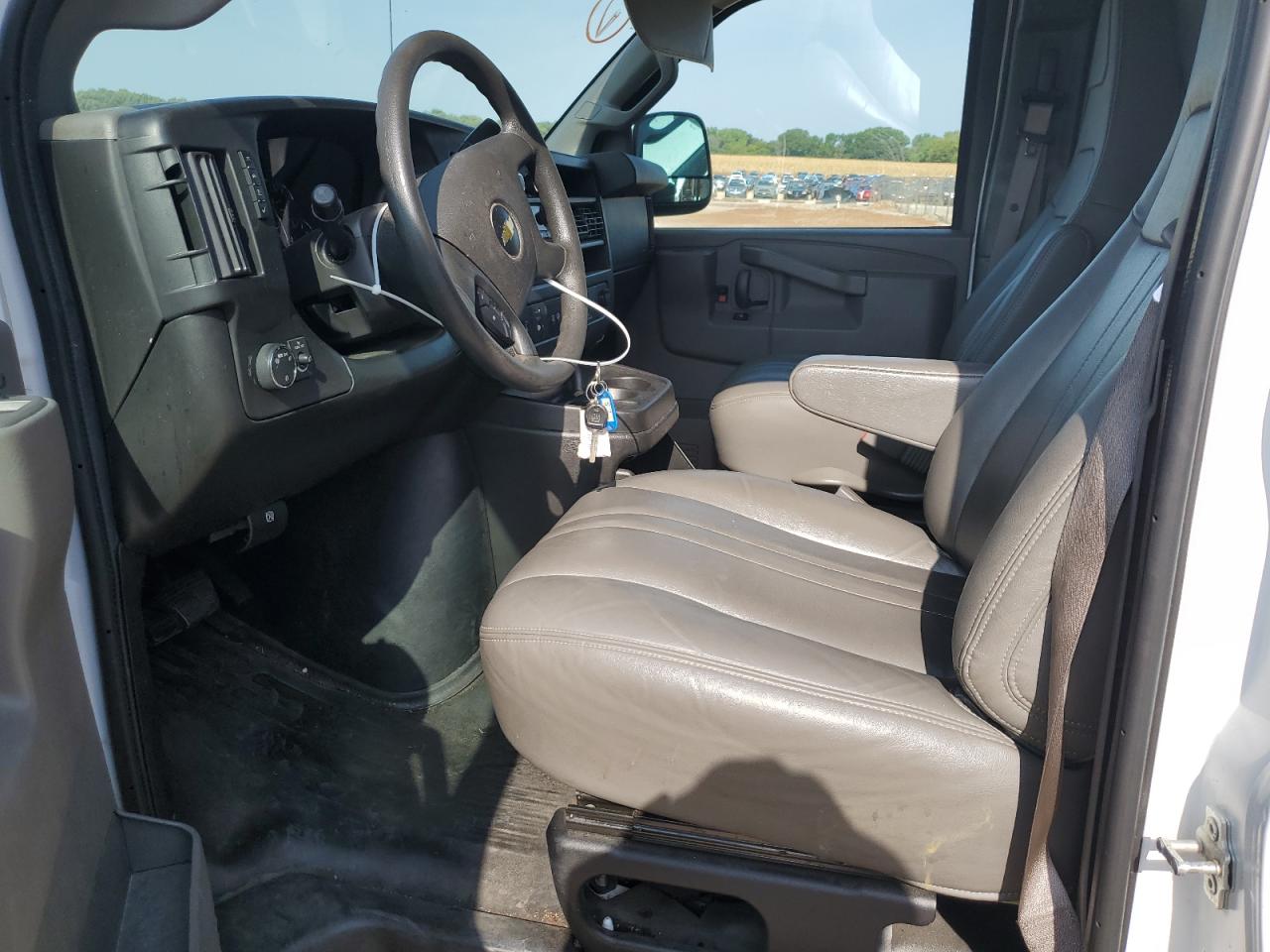 2021 Chevrolet Express G2500 VIN: 1GCWGAFP1M1219887 Lot: 61719894