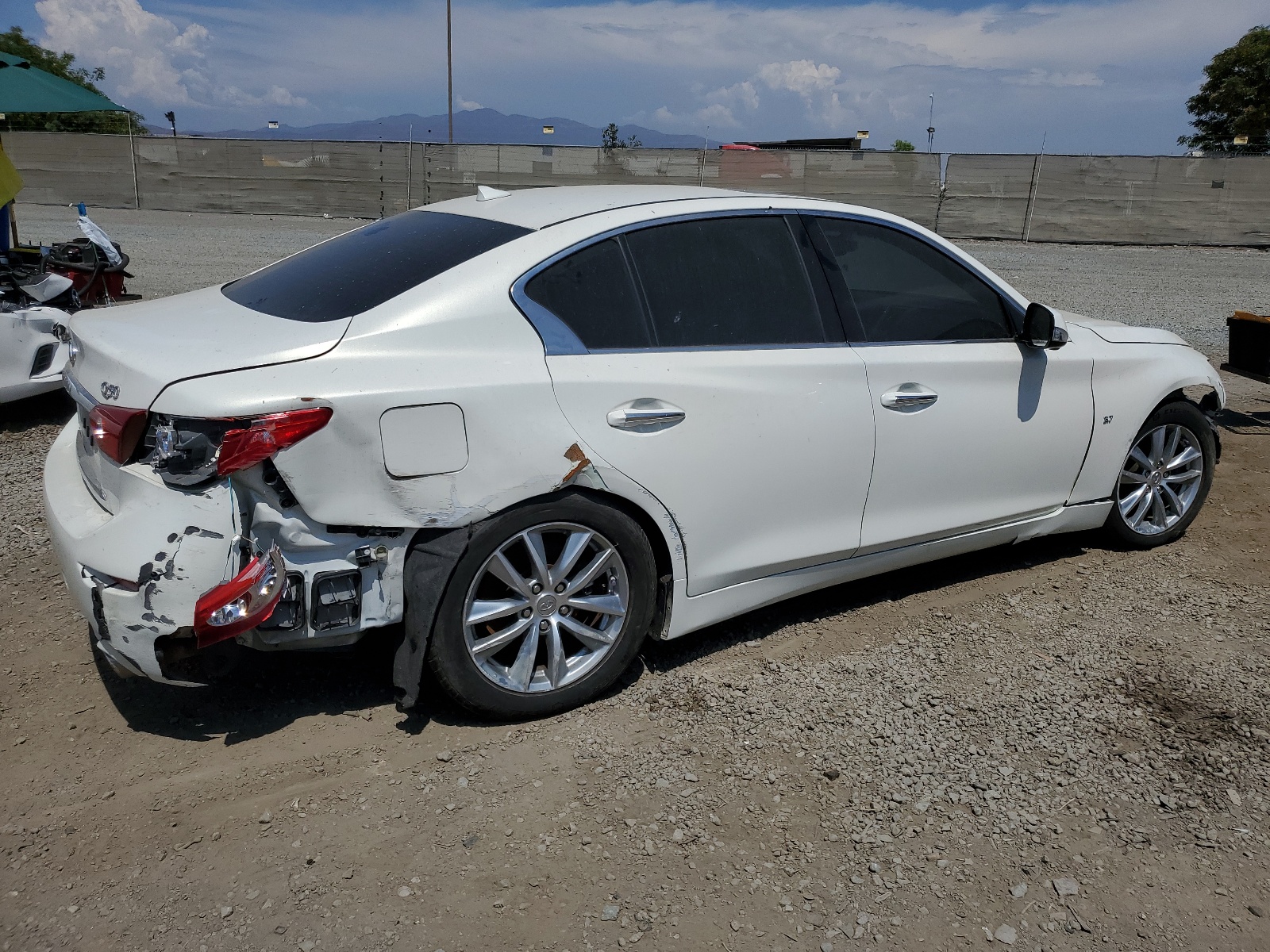 2015 Infiniti Q50 Base vin: JN1BV7AP3FM339516