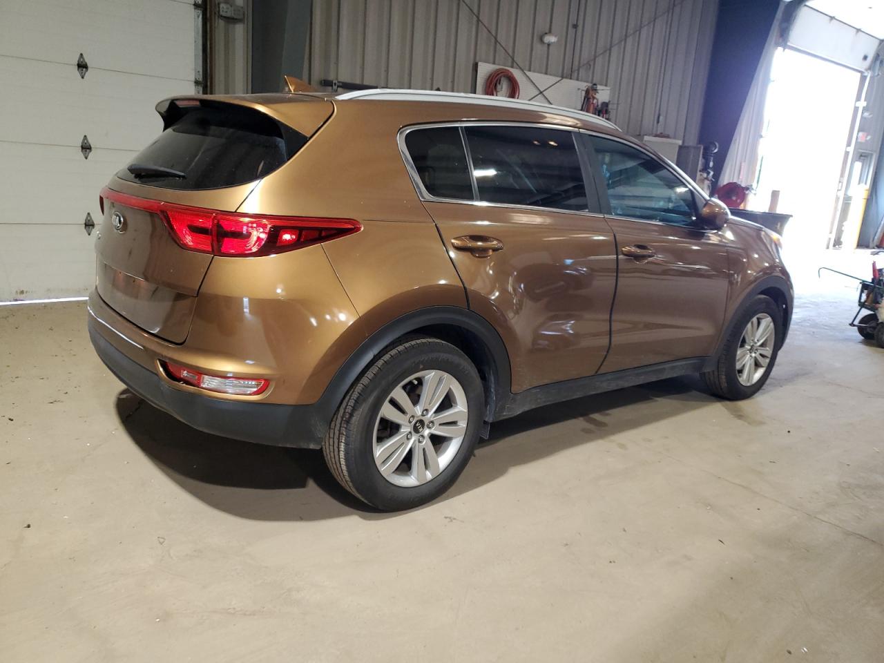 KNDPM3AC2H7111908 2017 Kia Sportage Lx