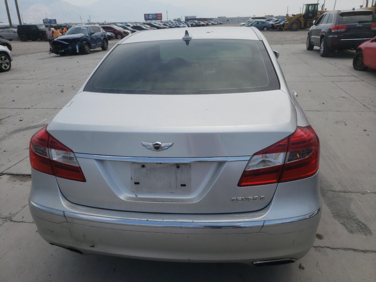 2013 Hyundai Genesis 3.8L VIN: KMHGC4DD1DU257267 Lot: 65246624