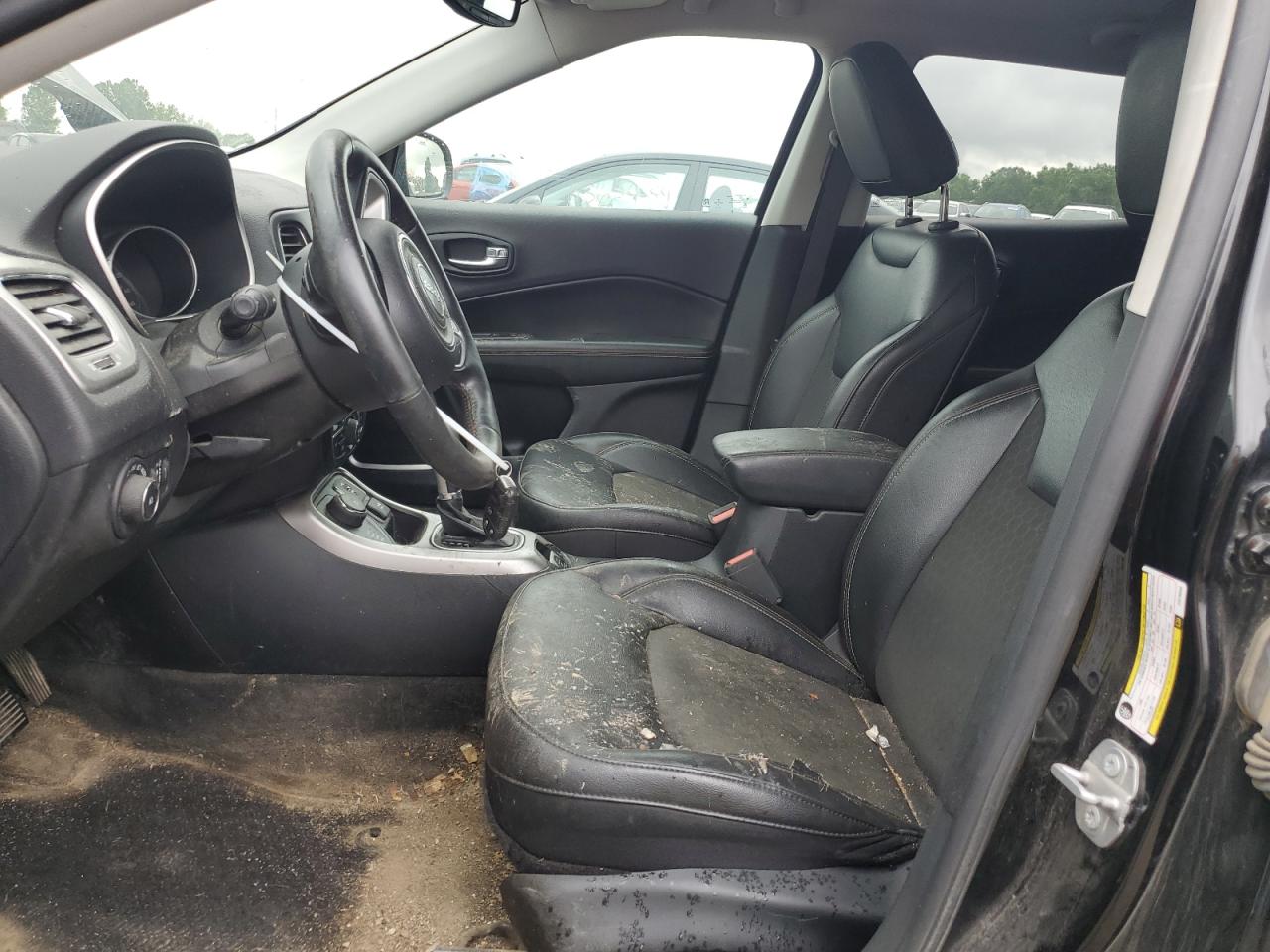 2018 Jeep Compass Latitude VIN: 3C4NJDBB6JT270850 Lot: 64402164