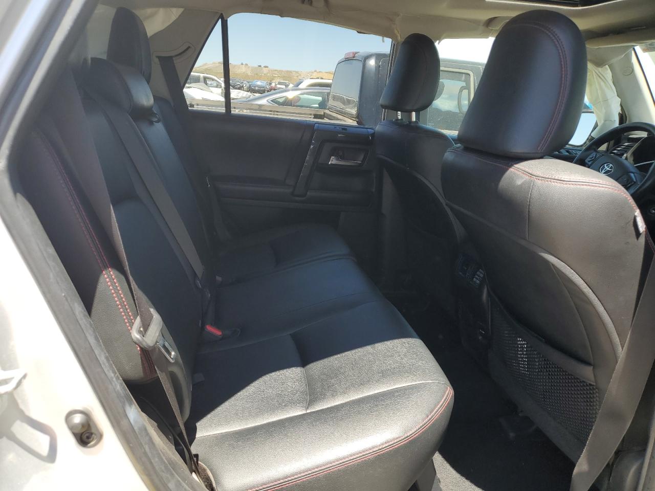 2015 Toyota 4Runner Sr5 VIN: JTEBU5JR3F5224975 Lot: 61772304