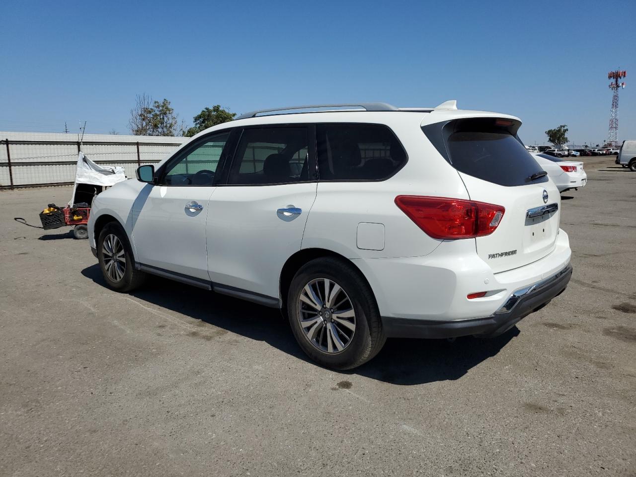 2019 Nissan Pathfinder S VIN: 5N1DR2MN7KC596357 Lot: 63236194