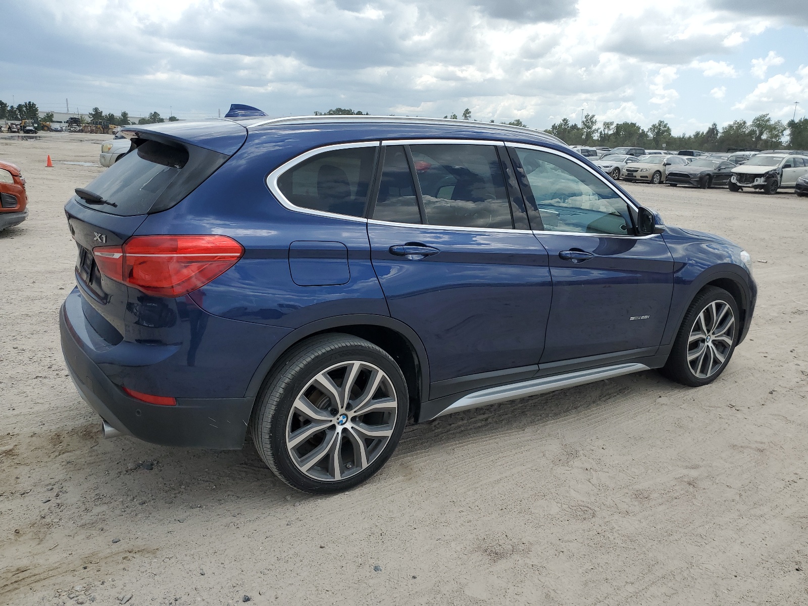 2017 BMW X1 Sdrive28I vin: WBXHU7C36H5H35897