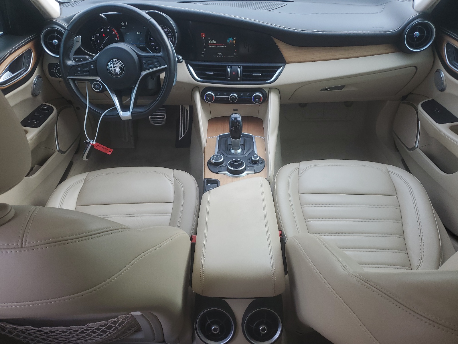 ZARFAECN2J7565859 2018 Alfa Romeo Giulia Ti