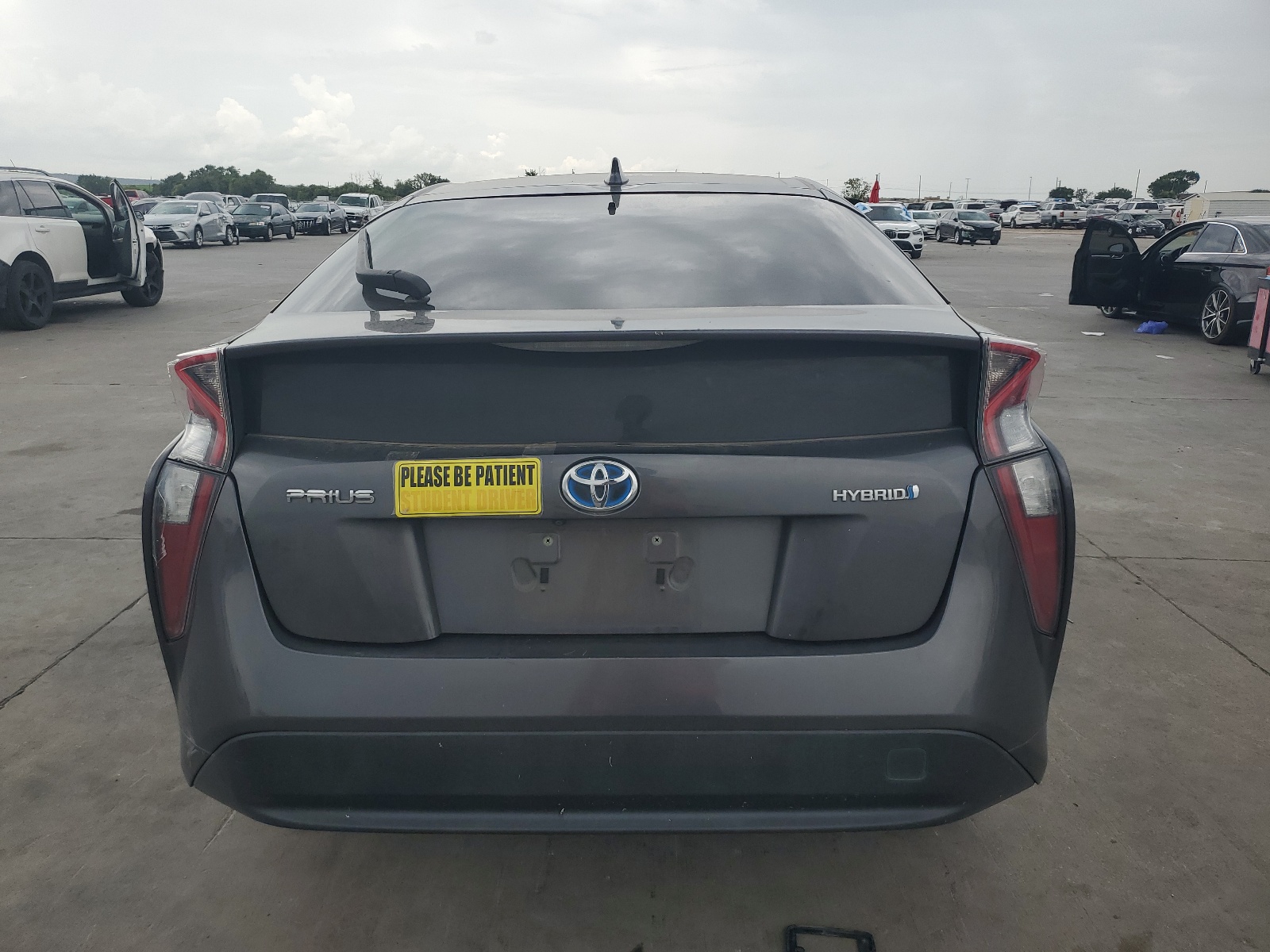 JTDKBRFU6G3003611 2016 Toyota Prius