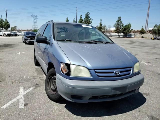 2002 Toyota Sienna Ce VIN: 4T3ZF19C12U450277 Lot: 65512624