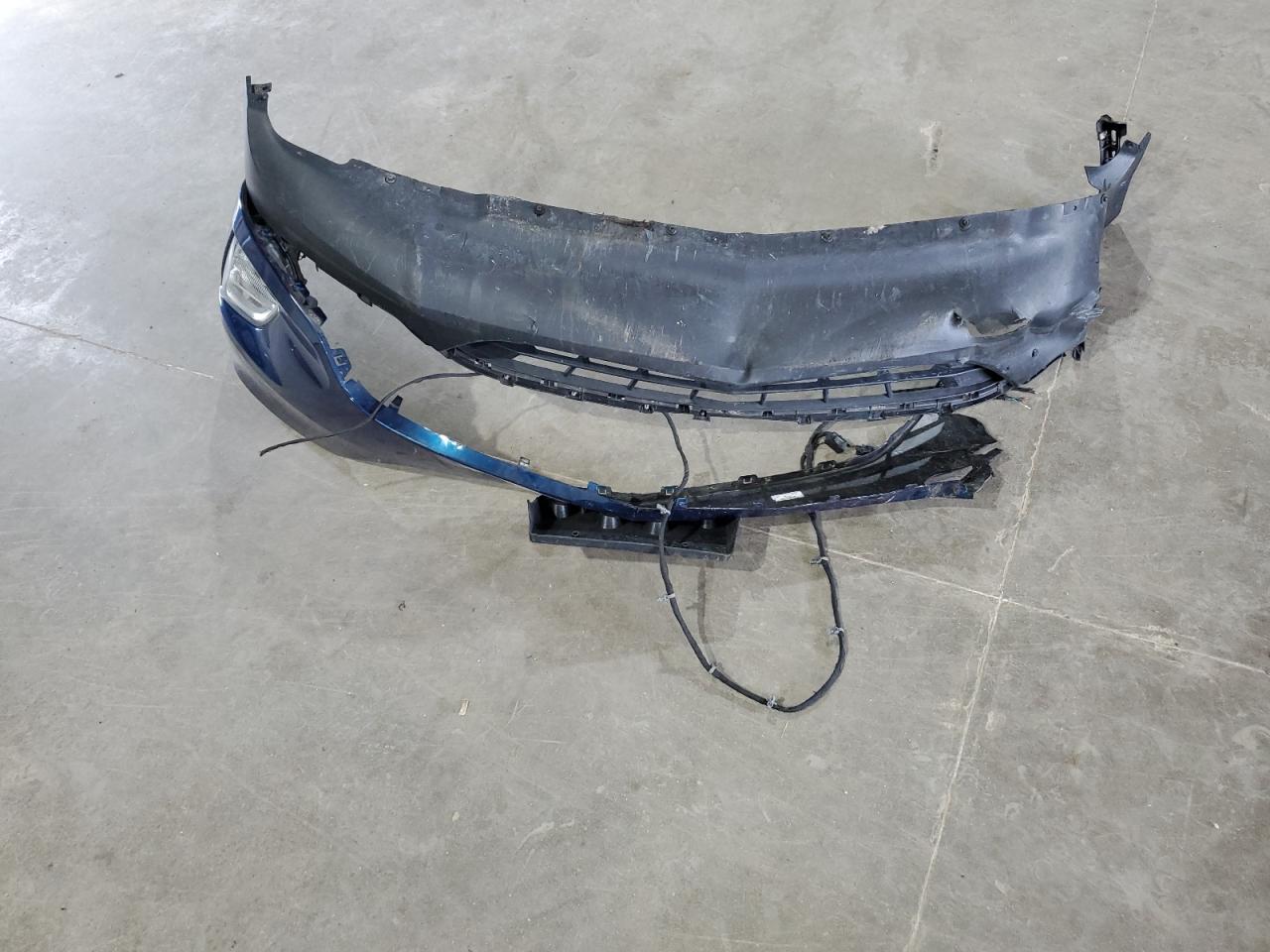 2019 Chevrolet Equinox Premier VIN: 3GNAXYEX2KL312385 Lot: 63032084