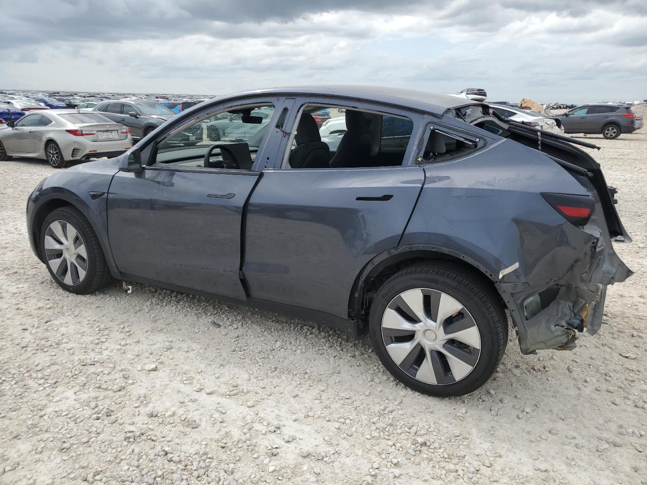 7SAYGDEE7PA207488 2023 TESLA MODEL Y - Image 2