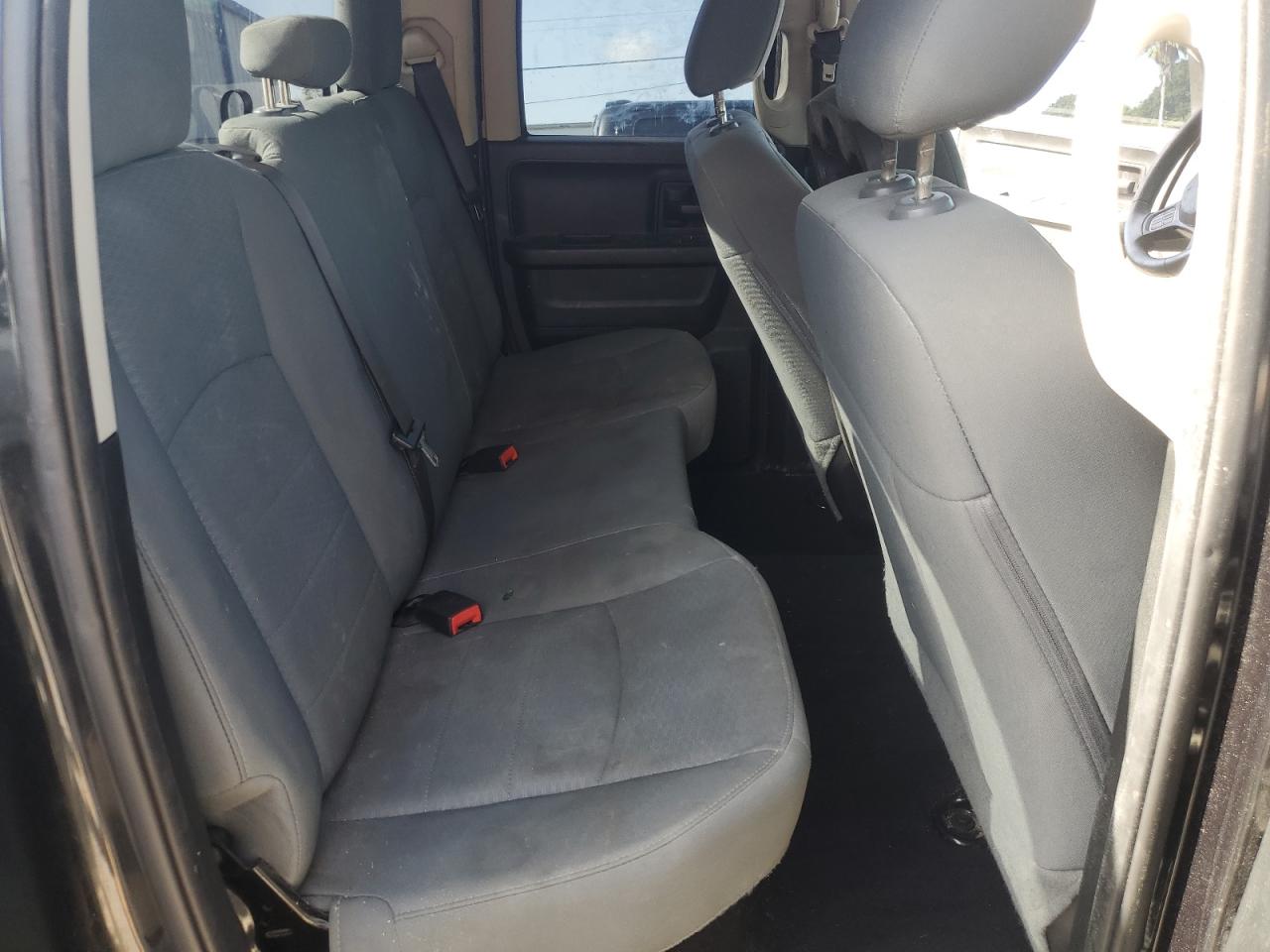 2017 Ram 1500 St VIN: 1C6RR7FT0HS635931 Lot: 61999184